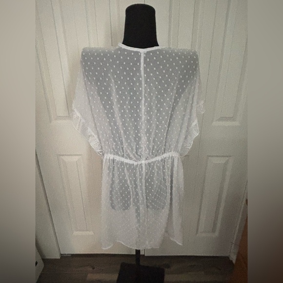 Elegant White Cover Up - Picture 2 of 5